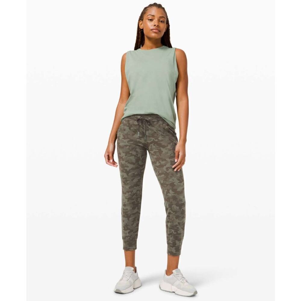 Lululemon Ready to Rulu Jogger